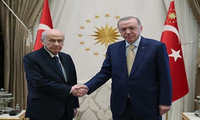 Cumhurbaşkanı Erdoğan, MHP Genel Başkanı Bahçeli’yi kabul etti