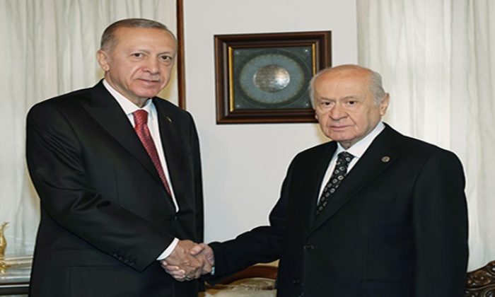 Cumhurbaşkanı Erdoğan, MHP Genel Başkanı Bahçeli ile bir araya geldi