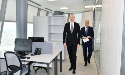 İlham Əliyev Əmlak Məsələləri Dövlət Xidmətinin yeni inzibati binasının açılışında iştirak edib