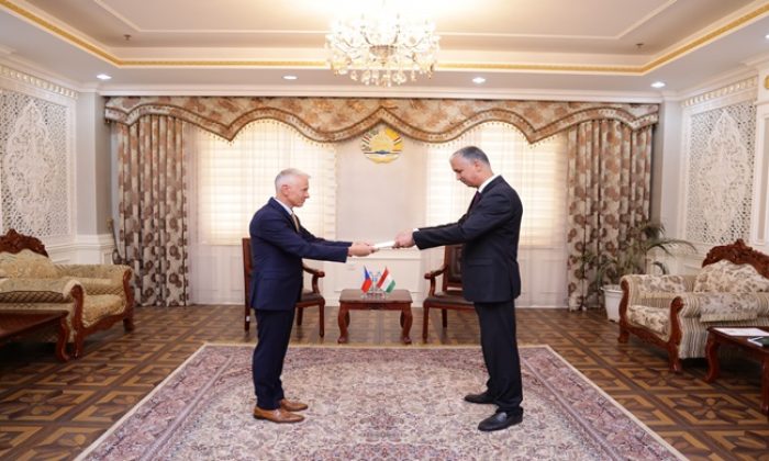 Presentation of copies of the Credentials of the Czech Ambassador