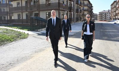 İlham Aliyev Cebrail’de inşa edilen konut kompleksinin açılışına katıldı